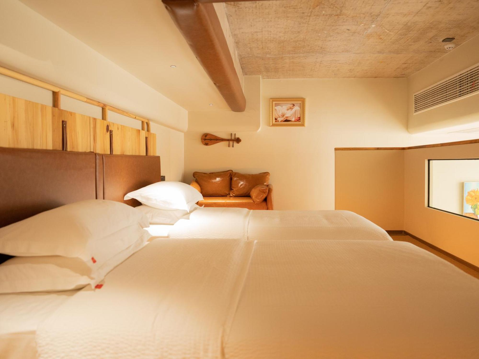 Patio Spring Holiday Inn -- Free Round Trip Pick-Up Service --Panoramic View Of Tianmen Mount Чжанцзяцзе Экстерьер фото