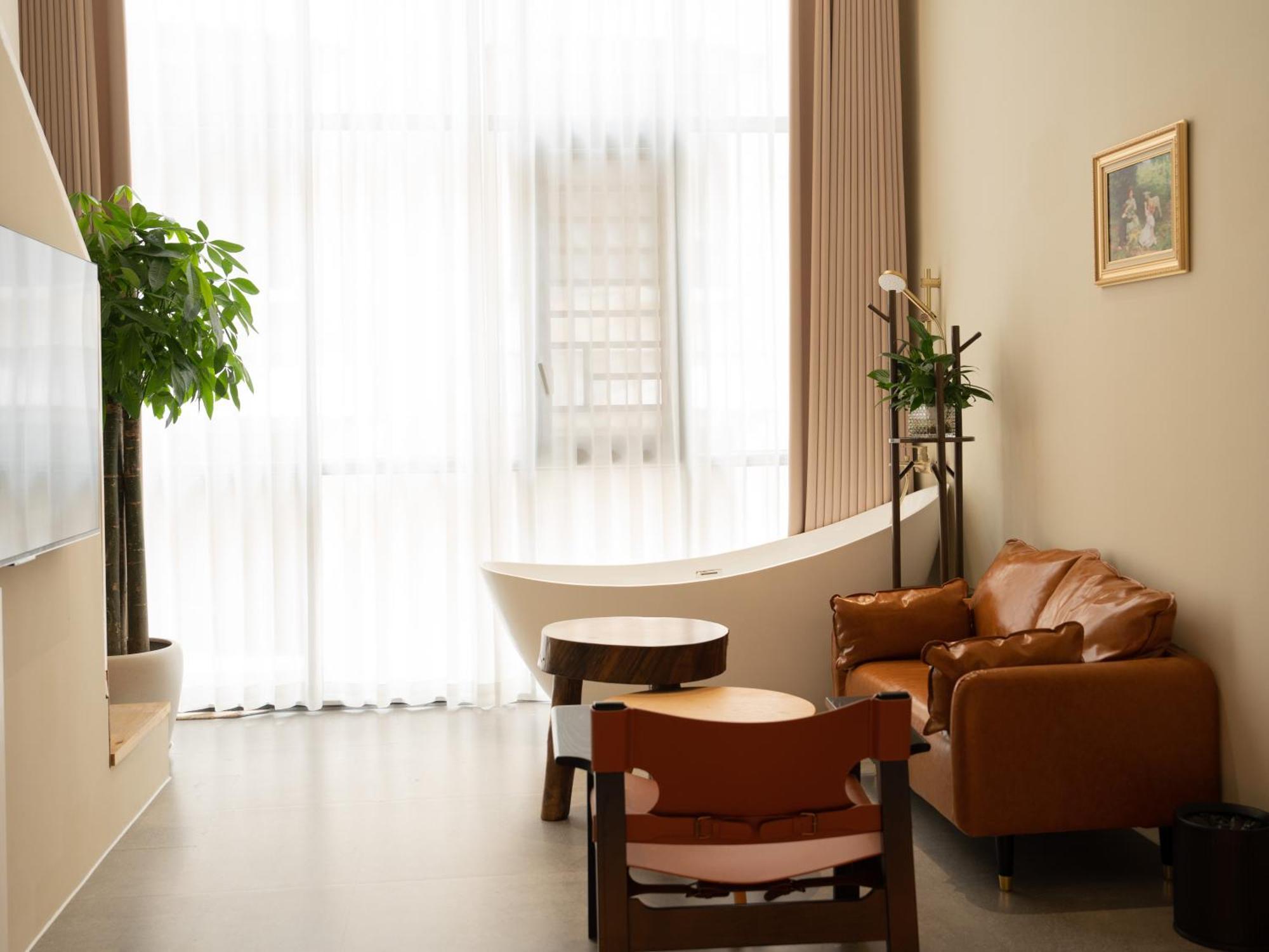 Patio Spring Holiday Inn -- Free Round Trip Pick-Up Service --Panoramic View Of Tianmen Mount Чжанцзяцзе Экстерьер фото