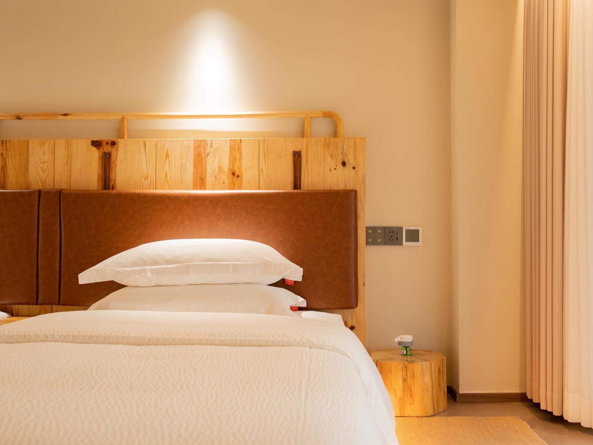 Patio Spring Holiday Inn -- Free Round Trip Pick-Up Service --Panoramic View Of Tianmen Mount Чжанцзяцзе Экстерьер фото